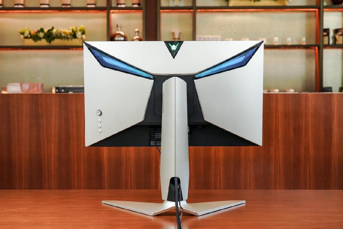 v2 032f7ebfade5327ad986ea7d91941ecb 1440w