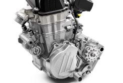 KTM 450 EXC F 2020 motor (2)