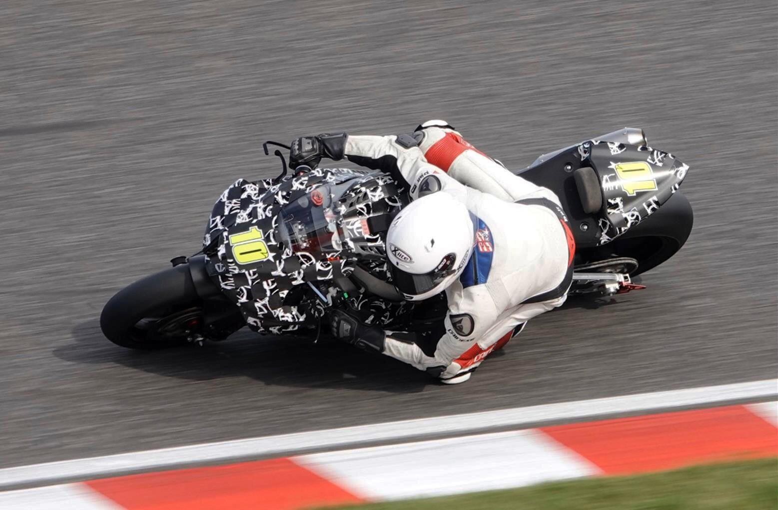 hayabusa vs cbr1000rr