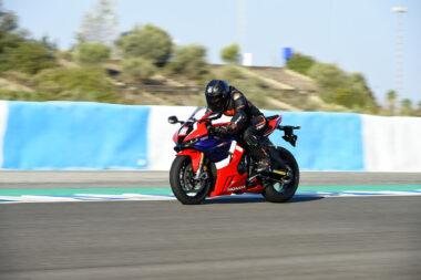 Honda CBR1000RR R SP 2020 prueba 23