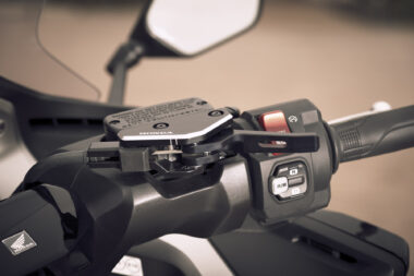 Honda Forza 750 2021 detalles 23