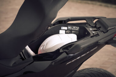 Honda Forza 750 2021 detalles 8