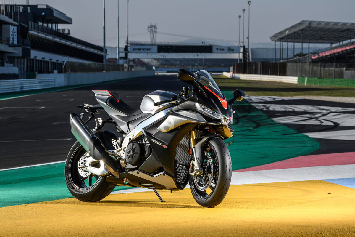 Aprilia RSV4 2021 Precio Fotos Ficha T cnica Y Motos Rivales
