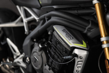 Triumph Speed Triple 1200 RS 2021 detalles 4