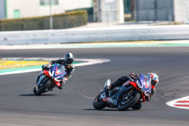 Aprilia RSV4 Factory 2021 prueba 41