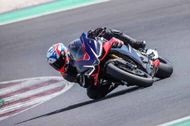 Aprilia RSV4 Factory 2021 prueba 66