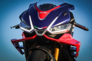 Aprilia RSV4 Factory 2021 prueba opticas