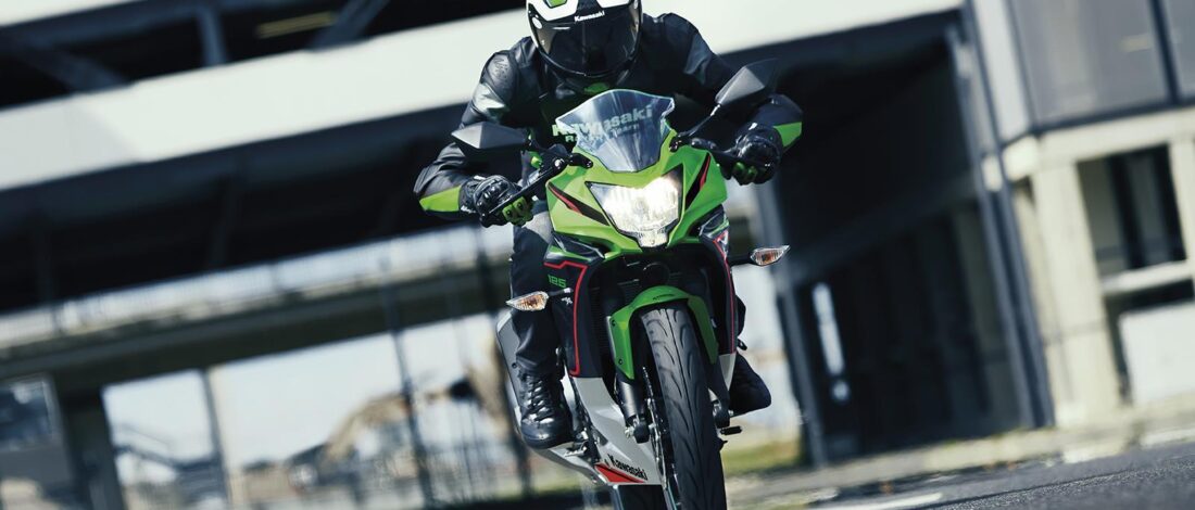 Kawasaki Ninja 125 2021 (6)