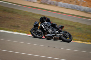 Triumph Speed Triple 1200 RS 2021 prueba circuito 12