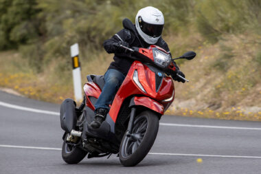 Piaggio Beverly 300 2021 1