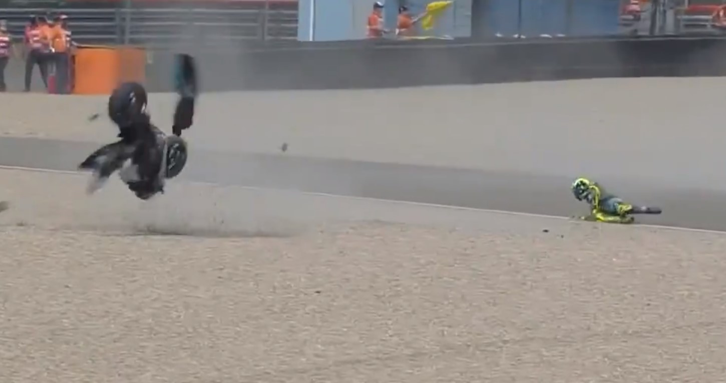 Aparatosa caída de Valentino Rossi en Assen: «Mi decisión depende de los  resultados y no están ayudando» - Motorbike Magazine