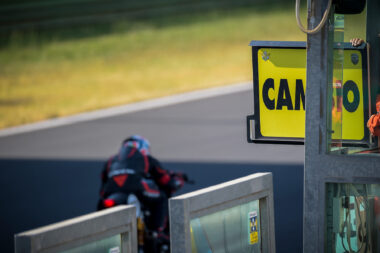 Moto Guzzi Fast Endurance European Cup 2021 carrera Vallelunga 24