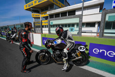 Moto Guzzi Fast Endurance European Cup 2021 carrera Vallelunga 40