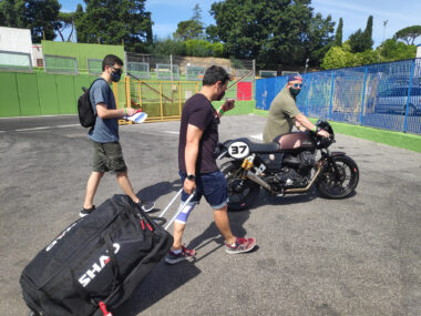 Moto Guzzi Fast Endurance European Cup 2021 carrera Vallelunga 50