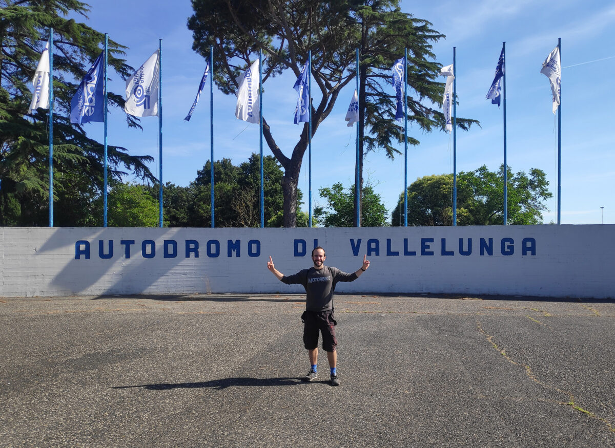 Moto Guzzi Fast Endurance European Cup 2021: podio, sanción y adrenalina durante 90 minutos de carrera 16 Moto Guzzi Fast Endurance European Cup 2021 carrera Vallelunga 55