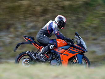 KTM RC 390 2022 Prueba 14