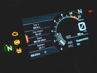 Prueba KTM RC 390 2022 Detalles 4