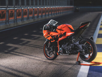 Prueba KTM RC 390 2022 Detalles 66