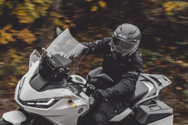 HJC F70 Carbon Accion 2019