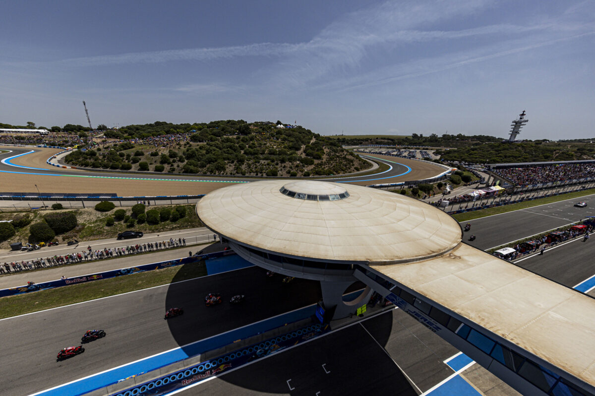 Aleix Espargaró: «Sabía que en 40 minutos Marc y Miller cometerían algún error» 6 salida jerez motogp 2022