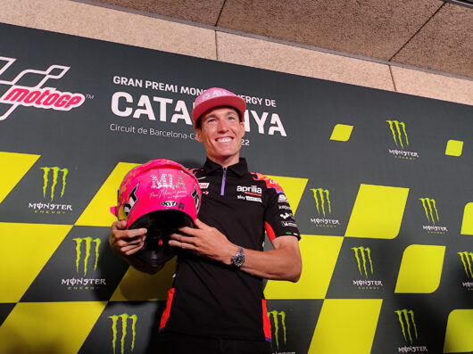 El emotivo significado del casco especial de Aleix Espargaró para Montmeló  - Motorbike Magazine