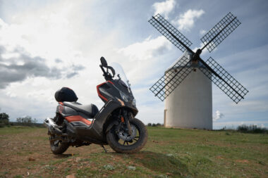 KYMCO DTX 350 detalles 3