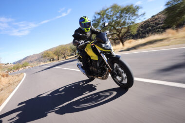 Honda Hornet 2023 precio opinion 26