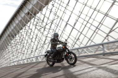 Royal Enfield HNTR 350 2023 13