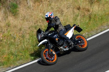 KTM 890 SMT 2023 prueba opinion 1