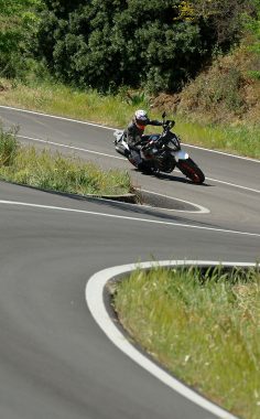 KTM 890 SMT 2023 prueba opinion 5