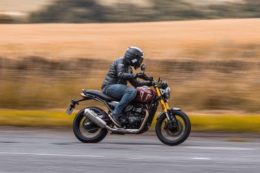 triumph speed 400 2024 gloucester 6 1