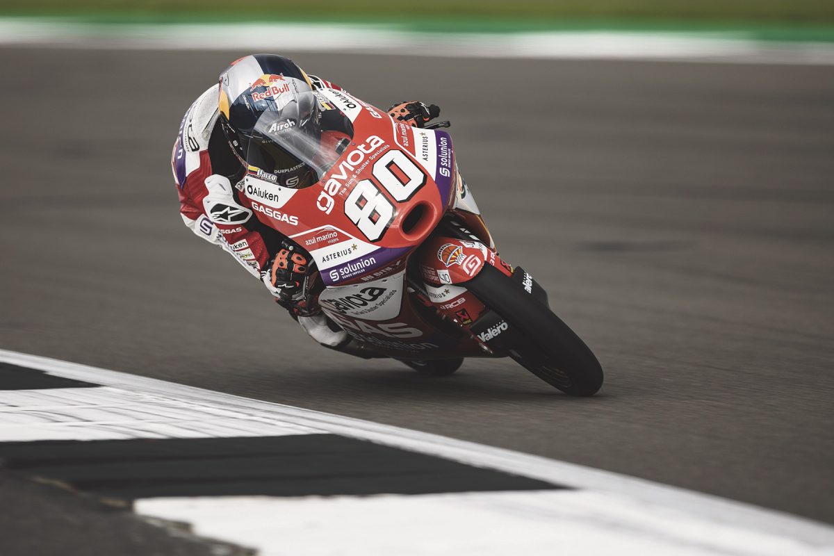 David Alonso hace historia de último a primero en la locura de