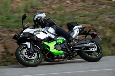 Kawasaki Ninja 7 Hybrid 2024 opinion prueba 50