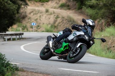 Kawasaki Ninja 7 Hybrid 2024 opinion prueba 53