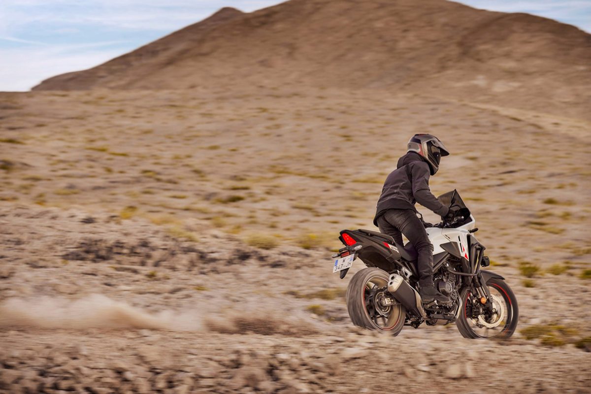 Honda NX500 2024 Precio, fotos, ficha técnica y motos rivales