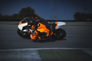 KTM RC 8C 2024 4