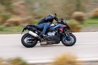 bmw m 1000 xr 2024 4