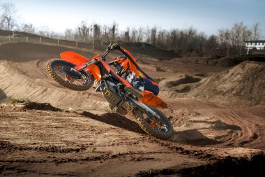 KTM 350 SX F 2025 accion detalles5