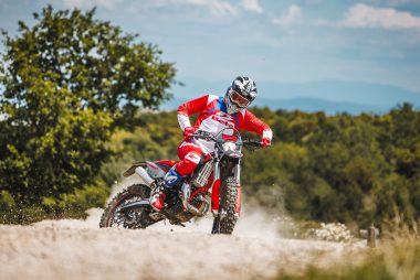 Beta Xtrainer 300 2025 accion11