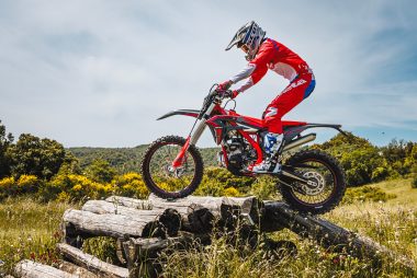 Beta Xtrainer 300 2025 accion9