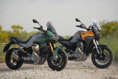 moto guzzi v100 mandello s stelvio 2024 8