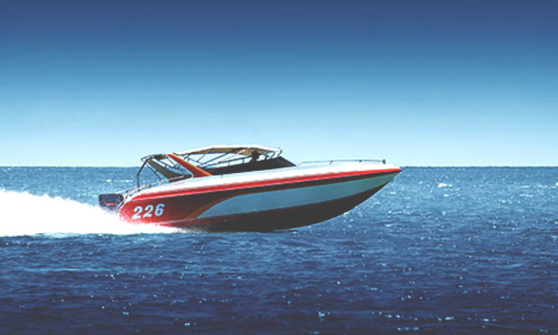 Dusseldorf - Speedboat - Stag Do Ideas - Stag Party Activities - Stag Weekends