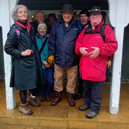 Hampton Court Circular, Sunday 7th December