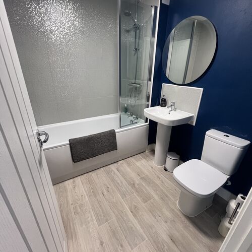 NEWTON LEYS - 3 BEDROOM HOUSE