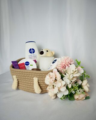 The Handpicked Hamper