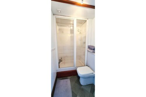 Upper Flat, Cherrybank Cottage, 71 1/2 Ardbeg Road, Rothesay, Isle of Bute, PA20 0NN