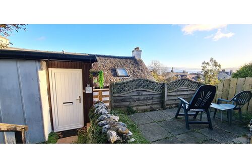 Upper Flat, Cherrybank Cottage, 71 1/2 Ardbeg Road, Rothesay, Isle of Bute, PA20 0NN