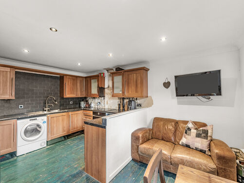 Inzievar Courtyard, Inzievar, Dunfermline, KY12 8HB