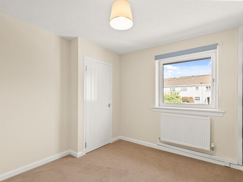 Stirling Road, Tullibody, FK10 2QE