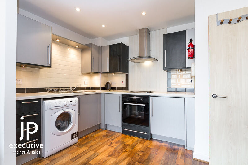 LANDMARK PLACE CARDIFF CITY CENTRE FULLY FURNISHED ONE BEDROOM APARTMENT